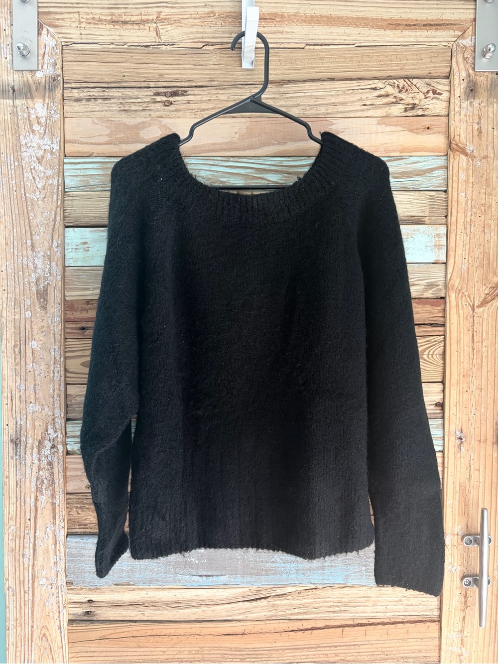Victoria’s Secret Black Chunky Fuzzy Knit Sweater L Oversized Cozy Soft